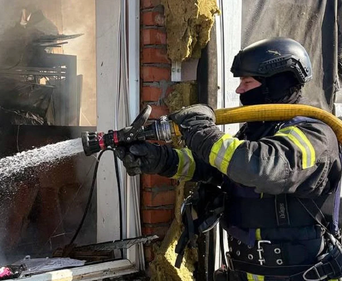 РФ атакувала підприємство в Чернігові: є загиблий та багато постраждалих