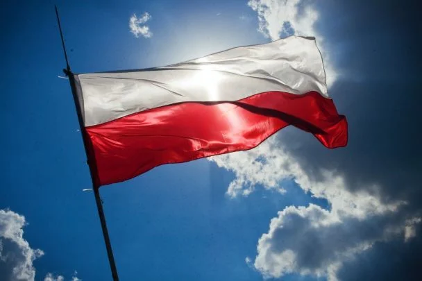 Польща планує змінити правила виплат українським біженцям: що відомо