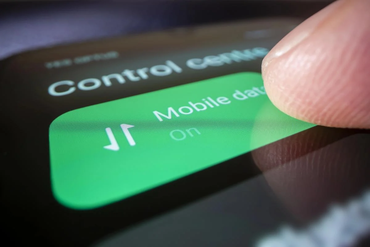 Смартфон витрачає гігабайти навіть при підключенні до Wi-Fi: як це зупинити