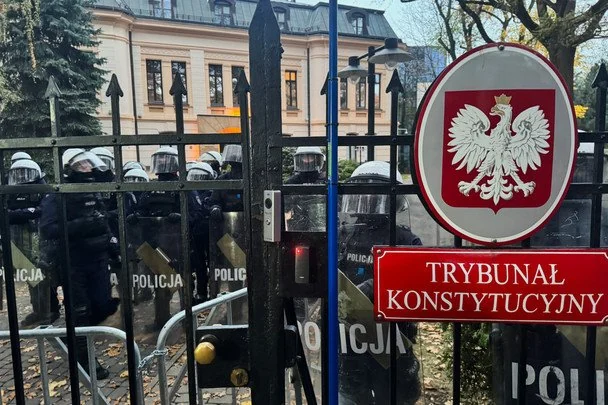 Скандал навколо трибуналу у Польщі: у США зробили заяву про «безпрецедентні» події