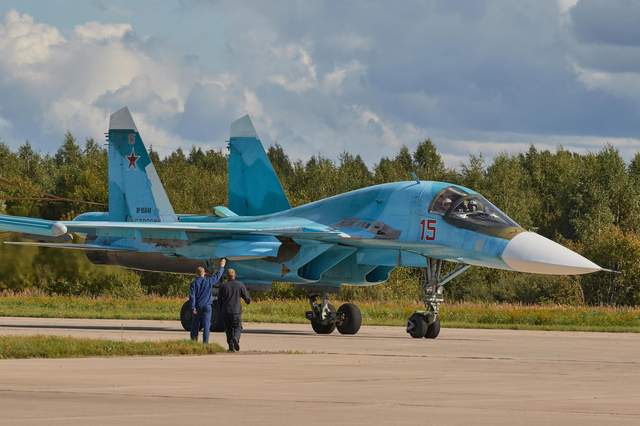 Знищення двох Су-34 в Росії у Волгорадській області: зʼявилися супутникові знімки