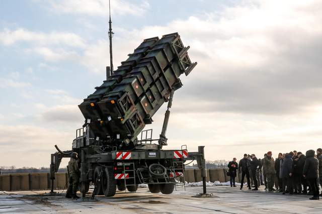 У НАТО заявили, що не бачать затримку ракет для систем Patriot Україні