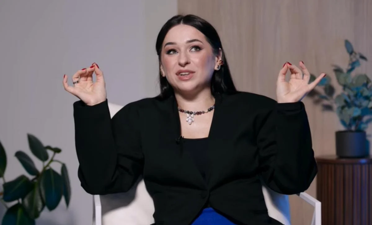 Популярна співачка згадала, як колола ботокс і схудла на 12 кілограмів