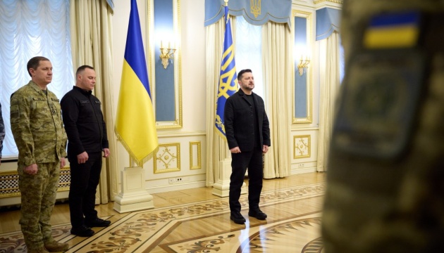 Зеленський вручив держнагороди розвідникам-прикордонникам
