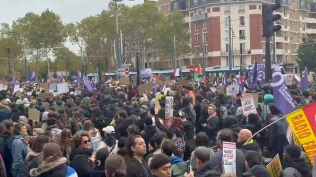Майже 1000 затриманих: сотні тисяч жителів Франції продовжують протестувати
