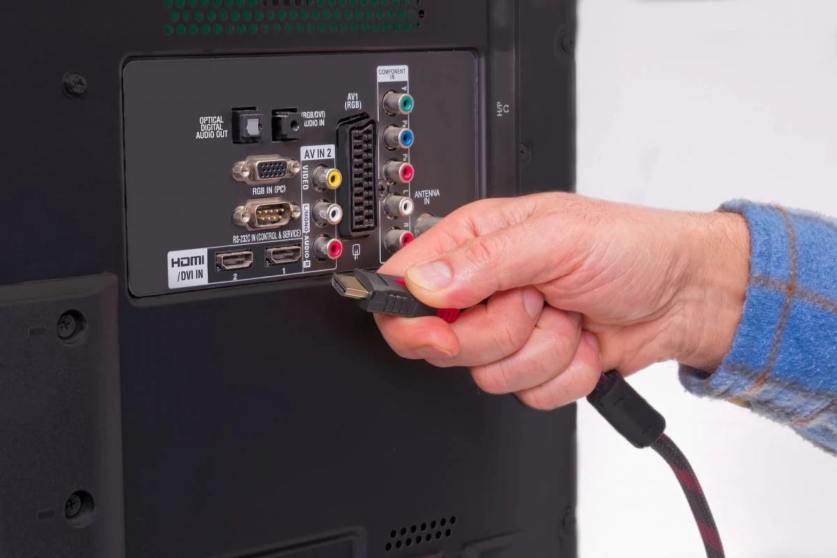 Довгий HDMI-кабель може погіршити зображення: як правильно вибрати