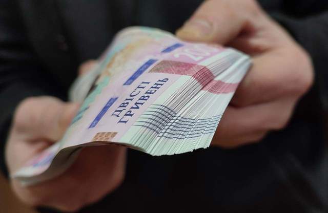 Пенсія померлих батьків: хто з дітей може претендувати на виплати