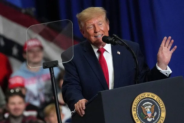 "Гренландія — наша, Норвегія — відстій": Трамп розійшовся на передвиборчому мітингу