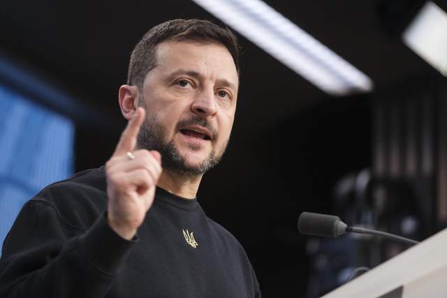 Зеленський сказав, скільки українців потрібно повернути з-за кордону після війни