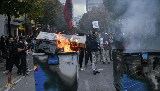 В Албанії антиурядові протести переросли у заворушення