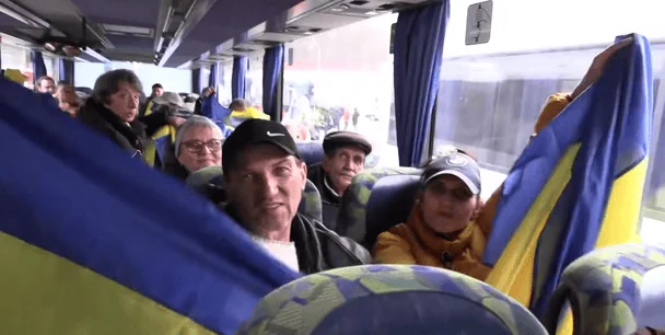«Ми забрали абсолютно всіх, хто хотів виїхати»: нові подробиці евакуації з Олешків