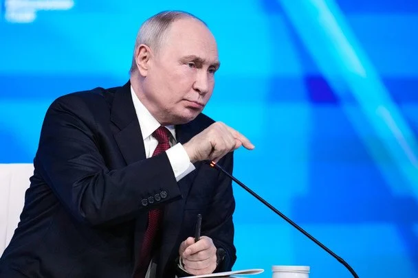 Путін знайшов "генетичний доказ" для своєї теорії про українців — що заявив про землі і народ