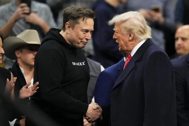 Трамп звернувся до Маска через Starlink для України: що змінилося після дзвінка — WSJ