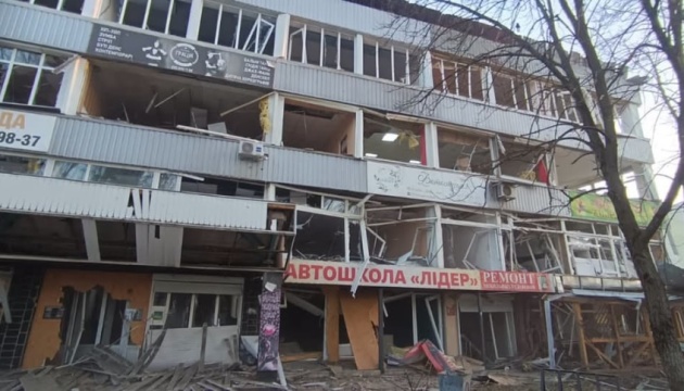 Росіяни вдарили по Слов’янську фугасними авіабомбами: двоє поранених, є руйнування