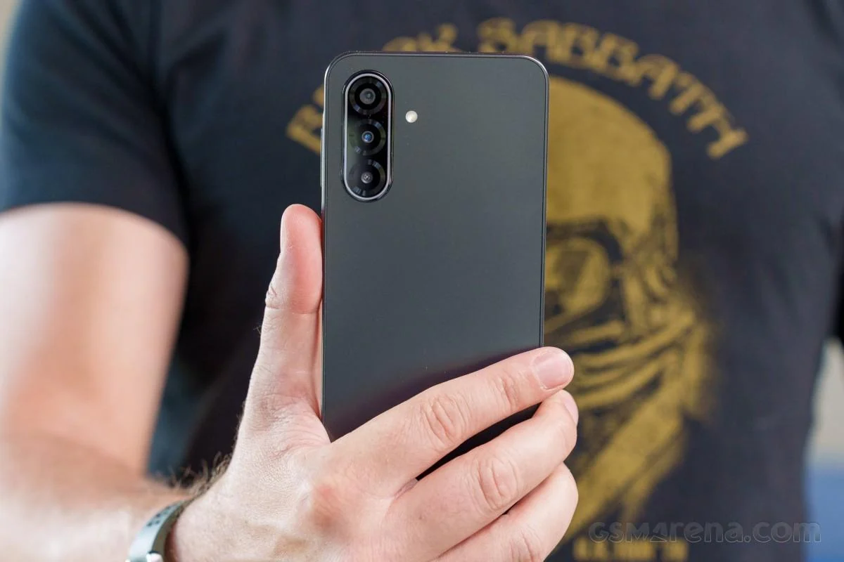 Найкращі бюджетні смартфони: експерти порадили чотири моделі до 10 000 грн