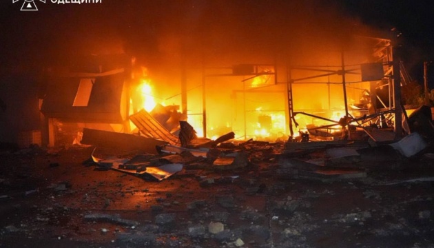 На Одещині загарбники двічі завдали удару по рятувальниках
