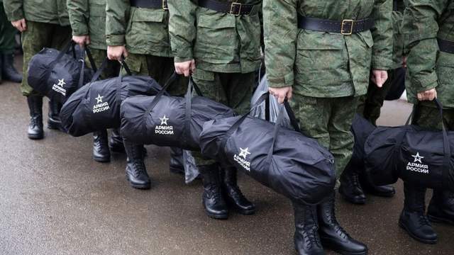 Облави від Москви до Сибіру: Путін жене нову армію на забій, але ризикує отримати бунт