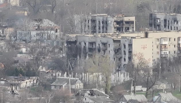 Представники України, США та Росії прибули до пункту, з якого повезуть допомогу в Олешки