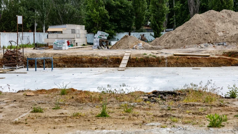 Уряд дозволив бізнесу будувати підземні цехи для виробництва зброї