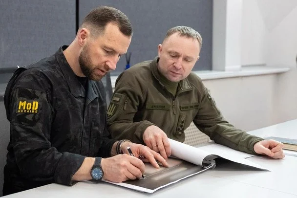 Мобілізація в Росії та нові загрози на фронті: Хмара і Драпатий провели нараду