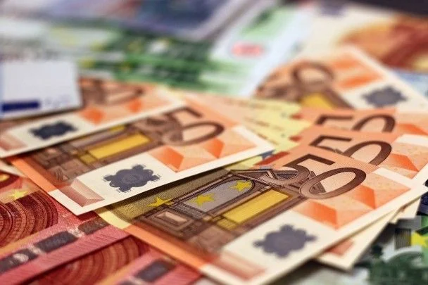 Курс валют на суботу, 31 жовтня: скільки коштують долар, євро і злотий