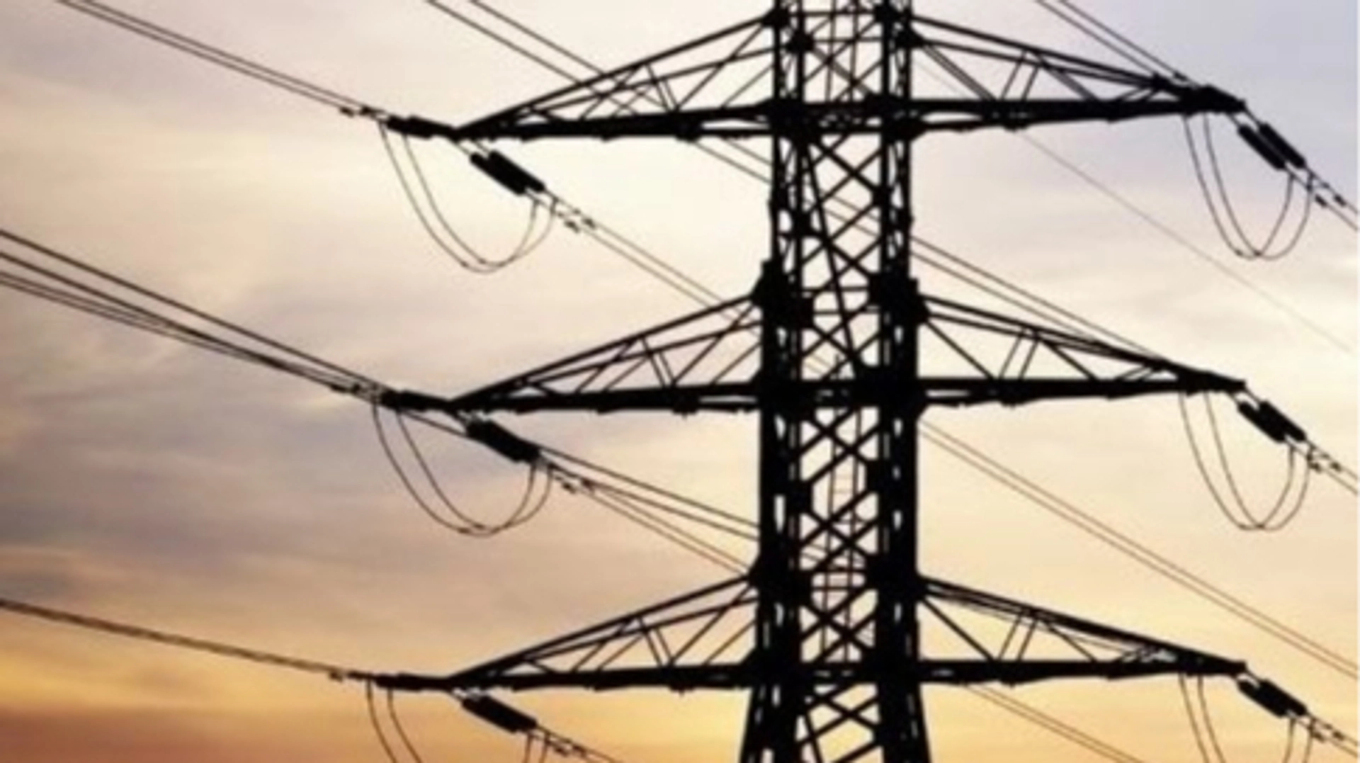 На тлі ударів РФ експорт електроенергії впав вдвічі – Energy Map