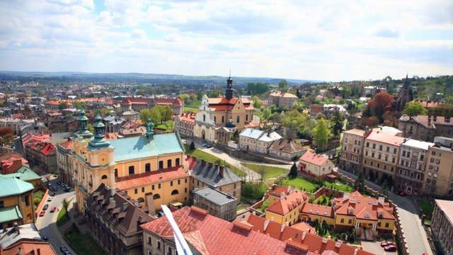 21 депутат "за": Перемишль призупиняє партнерство зі Львовом через рік УПА
