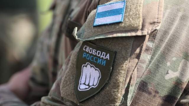 У Челябінську спалили автомобіль імовірного співробітника ФСБ: "Свобода Росії" розкрила деталі