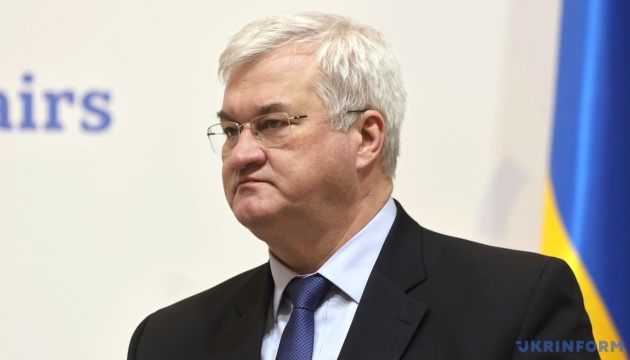Сибіга: Для обговорення найчутливіших питань потрібна зустріч Зеленського і Путіна
