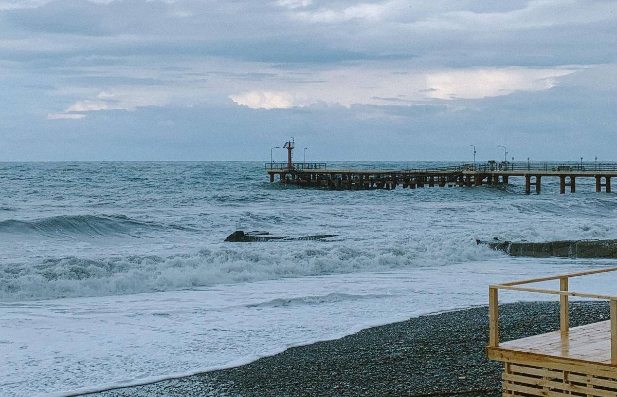 Шторми викидають міни на узбережжя Чорного моря: у ВМС попередили про небезпеку для людей