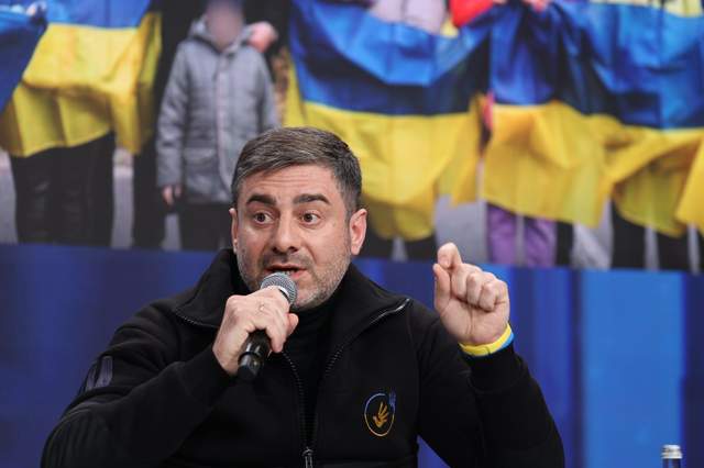 Усі охочі зможуть виїхати з Олешок: Лубінець розповів про перебіг гуманітарної місії
