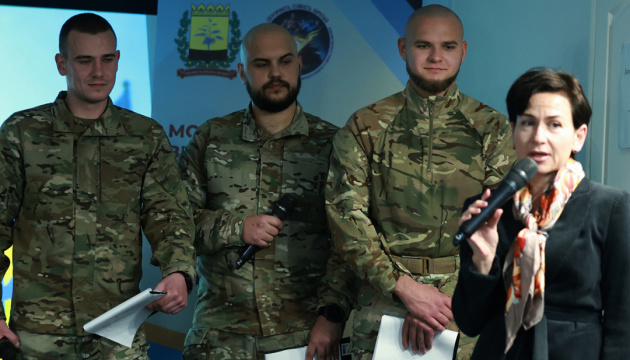 У Дніпрі обговорили підтримку військових і ветеранів та роль молоді в розвитку Донеччини
