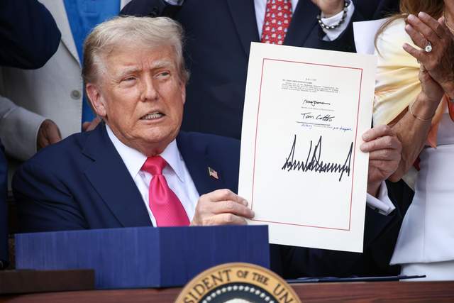 "Без жодного обміну": Трамп розкрив деталі звільнення американця Габбарда з Росії