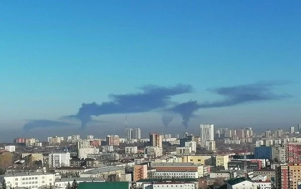 У РФ горить один із найбільших НПЗ: під ударом могла опинитися одразу низка підприємств
